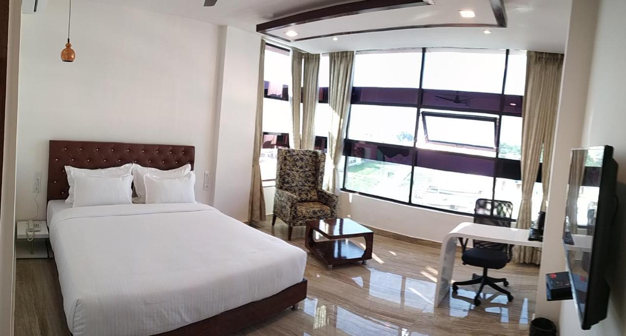 Hotel K11 ฮัดวานี ภายนอก รูปภาพ